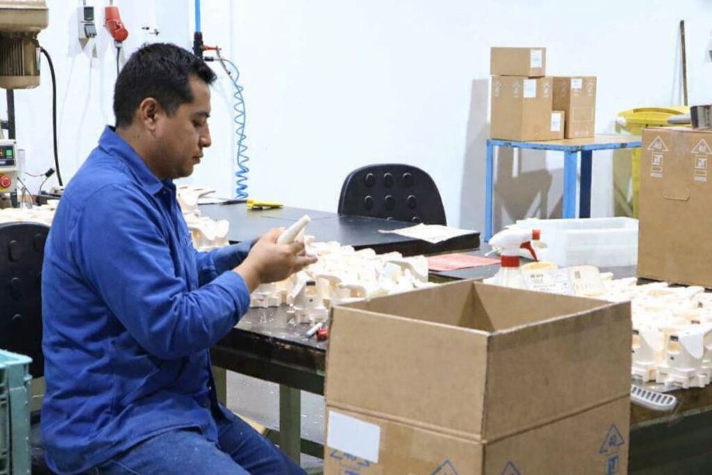 original equipment manufacturer oem , oem original equipment , plastic injection molding parts packaging